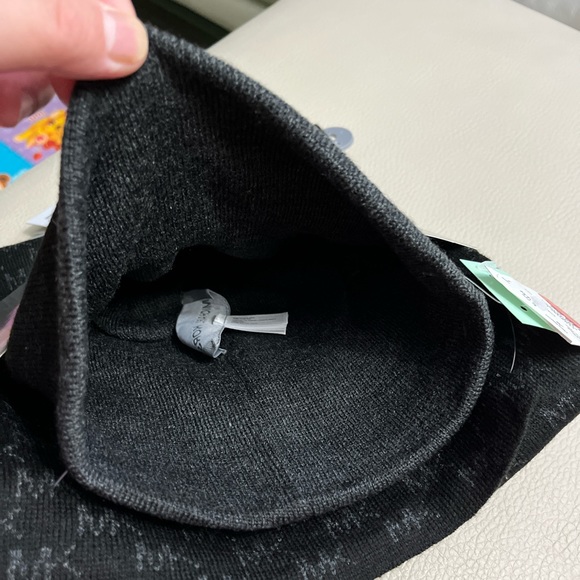 NWT - Michael Kors Reversible Beanie & Logo Scarf Set - Picture 4 of 6